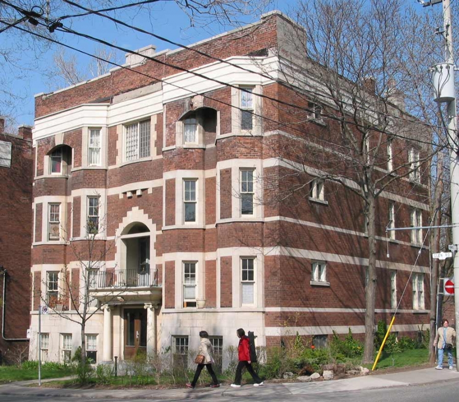 ACO Toronto The Roslyn Apartments