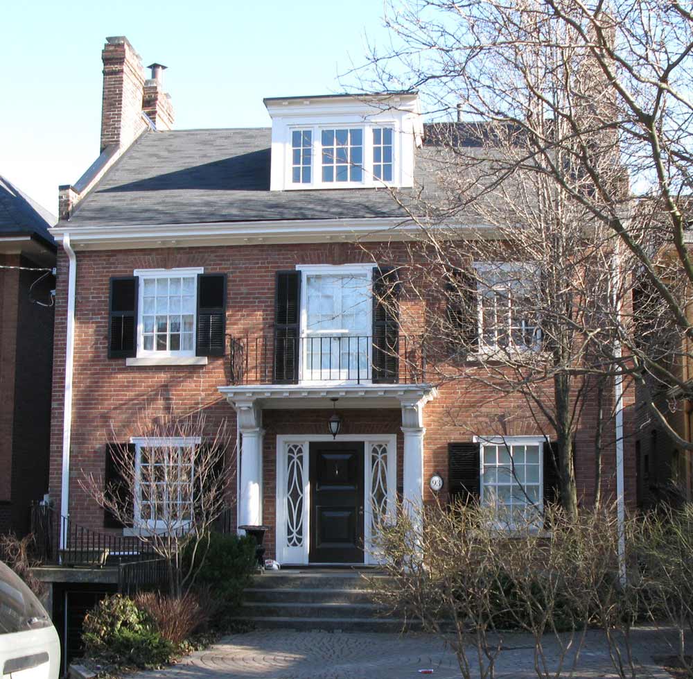 ACO Toronto 93 Roxborough Street East