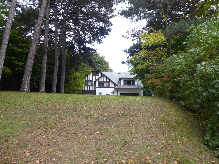 ACO Toronto 215 Ellis Avenue