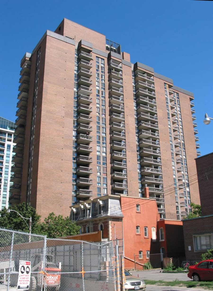 ACO Toronto BayCharles Towers