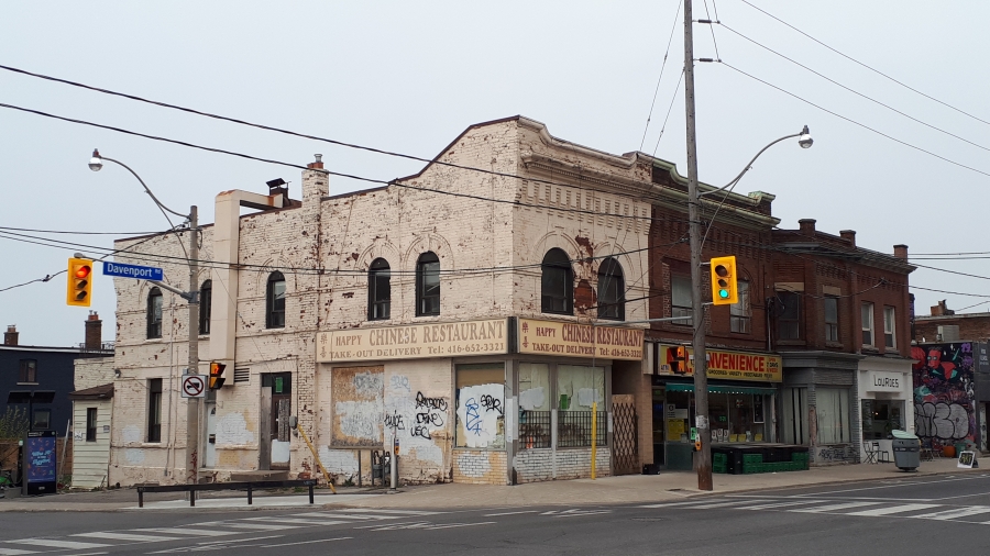 1859-1863 Davenport Road, Toronto - 1 May 2022 - Photograph by Adam Wynne 