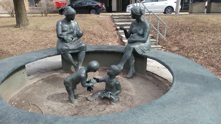 Endless Bench by Lea Vivot (Image taken March 2019)