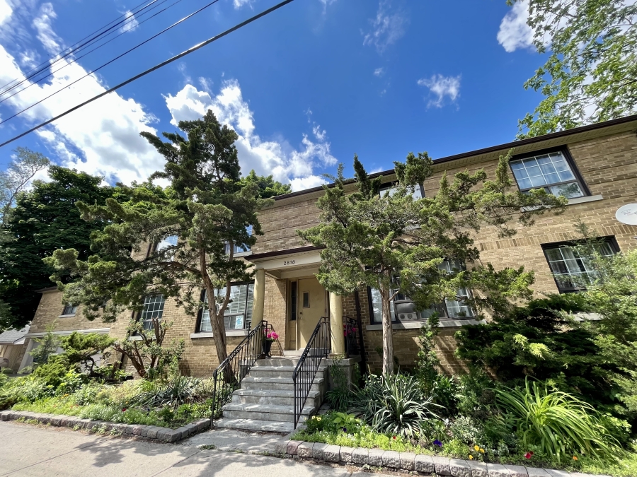 ACO Toronto 2818 Bloor Street West