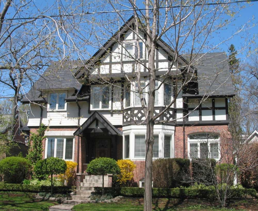 ACO Toronto - 136 Roxborough Drive