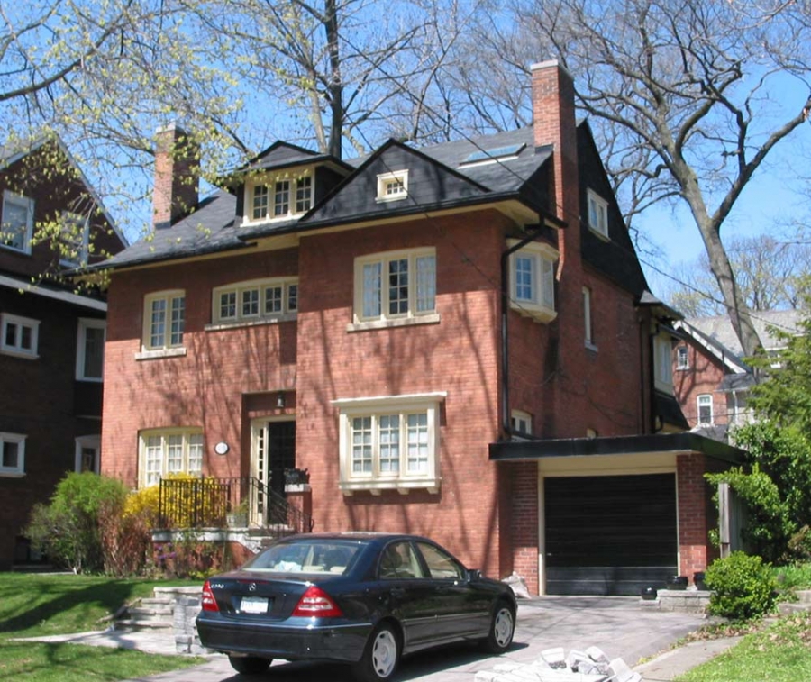 ACO Toronto - 132 Roxborough Drive