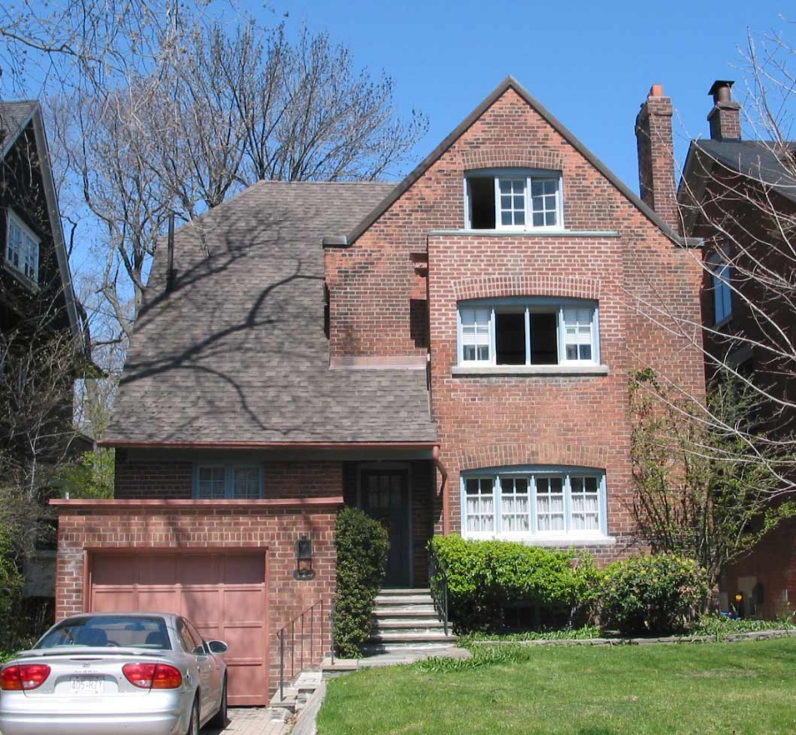ACO Toronto - 124 Roxborough Drive